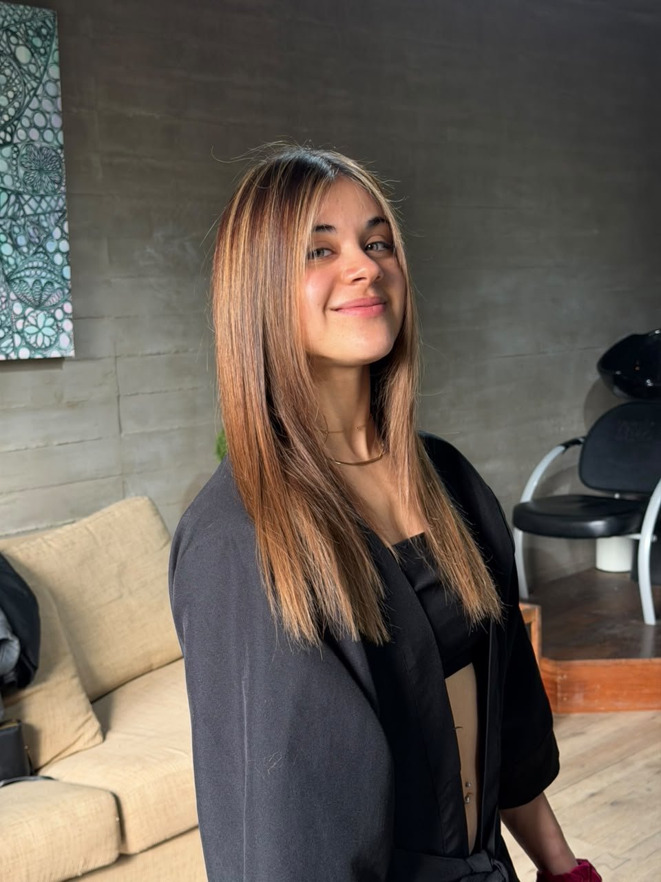 Resultado de balayage y alisado en clienta en Pelo Soho Palermo